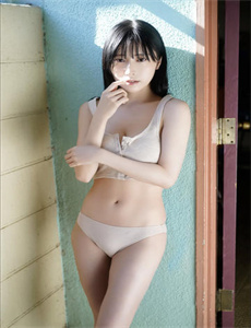 《欧美 xxxx18性欧美-教室里的娇喘H》
