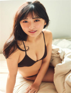 《亚洲产国偷V产偷V自拍色情-部长与人妻秘书日本HD》