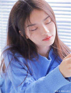 《大哥和二哥一起C我-自W的时候看的》