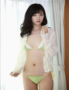 《新版高压监狱4-俄罗斯艳女门》