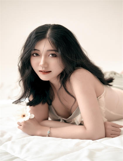 【社会价值探讨】《吃货皇后第2季》制作的成本分配与效益分析 剪辑师节奏控制解析为你详细解读